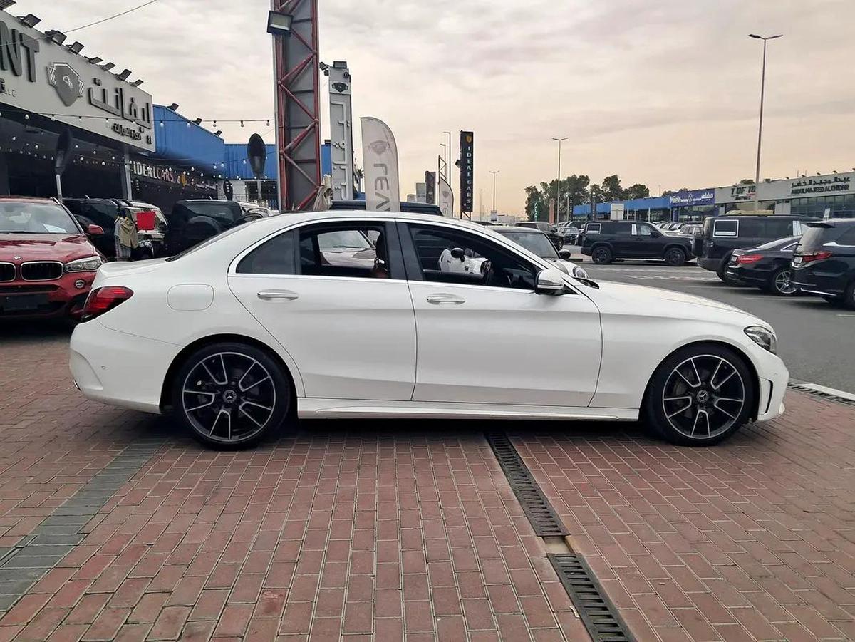 Mercedes C200 Gcc Specs Single Owner 100% Original Paint With Full Body PPF Very Well Maintained-18-18