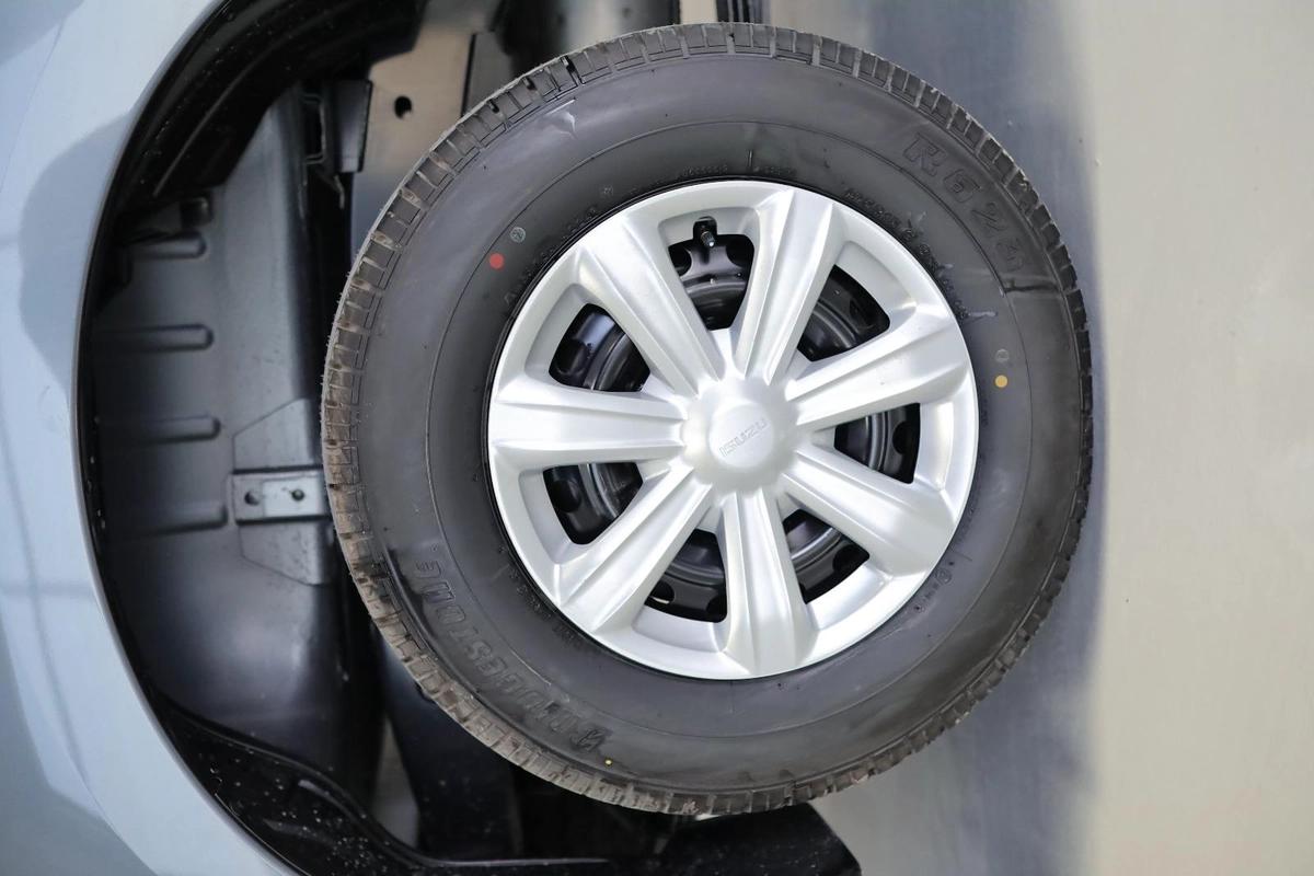 ISUZU D-MAX 1.9L 4X2 MODEL 2025 GCC SPECS-11-11