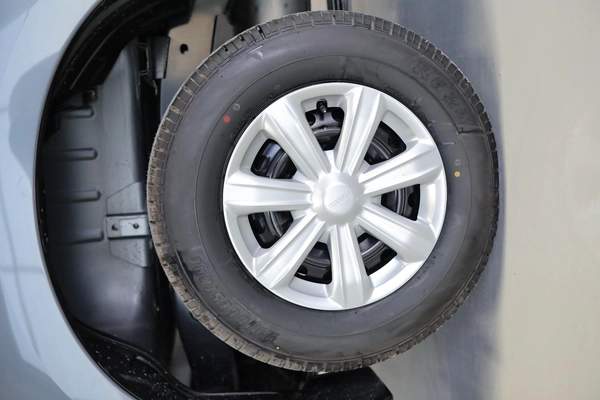 ISUZU D-MAX 1.9L 4X2 MODEL 2025 GCC SPECS