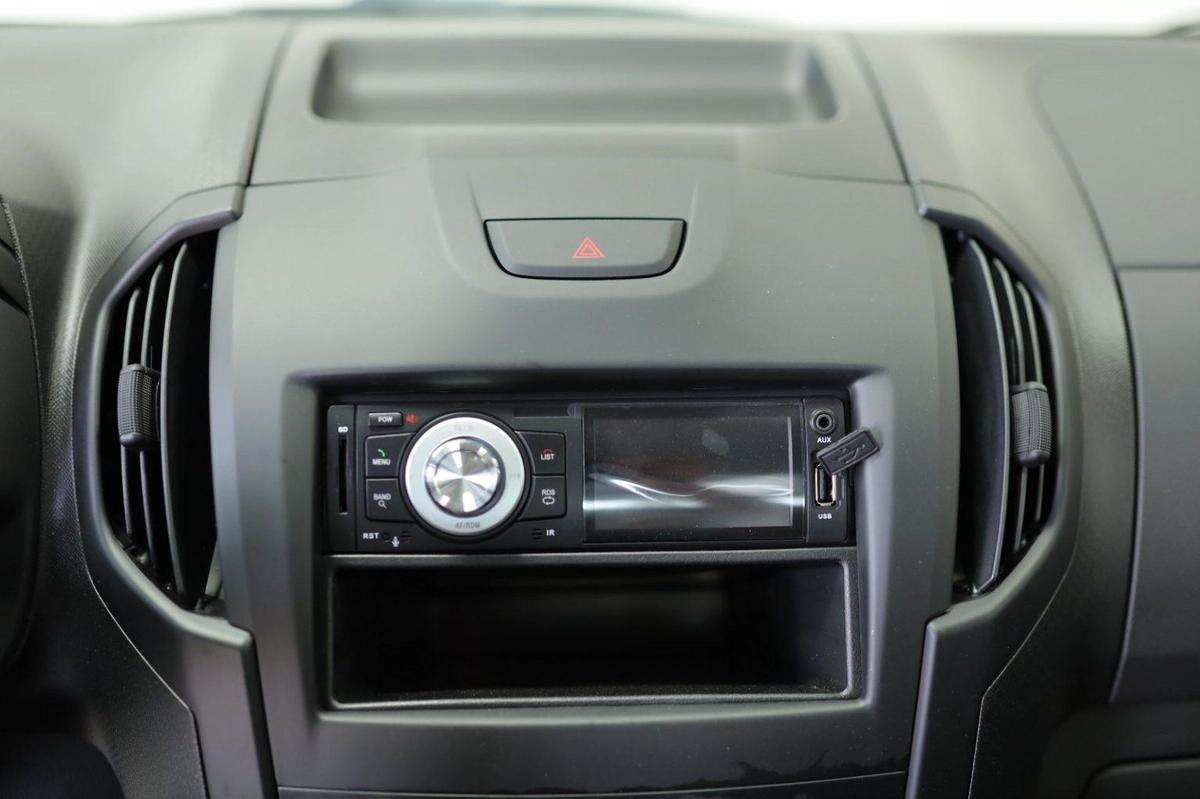 ISUZU D-MAX 1.9L 4X2 MODEL 2025 GCC SPECS-19-19