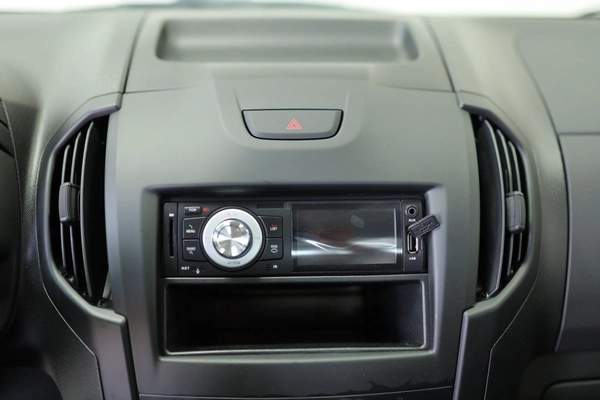 ISUZU D-MAX 1.9L 4X2 MODEL 2025 GCC SPECS