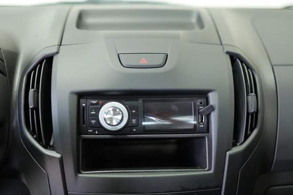 ISUZU D-MAX 1.9L 4X2 MODEL 2025 GCC SPECS