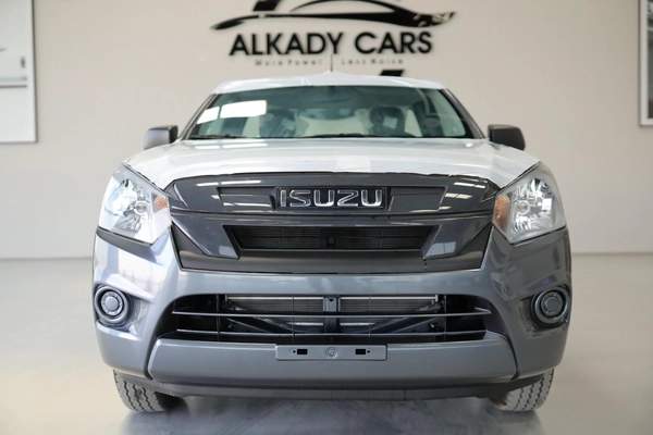 ISUZU D-MAX 1.9L 4X2 MODEL 2025 GCC SPECS