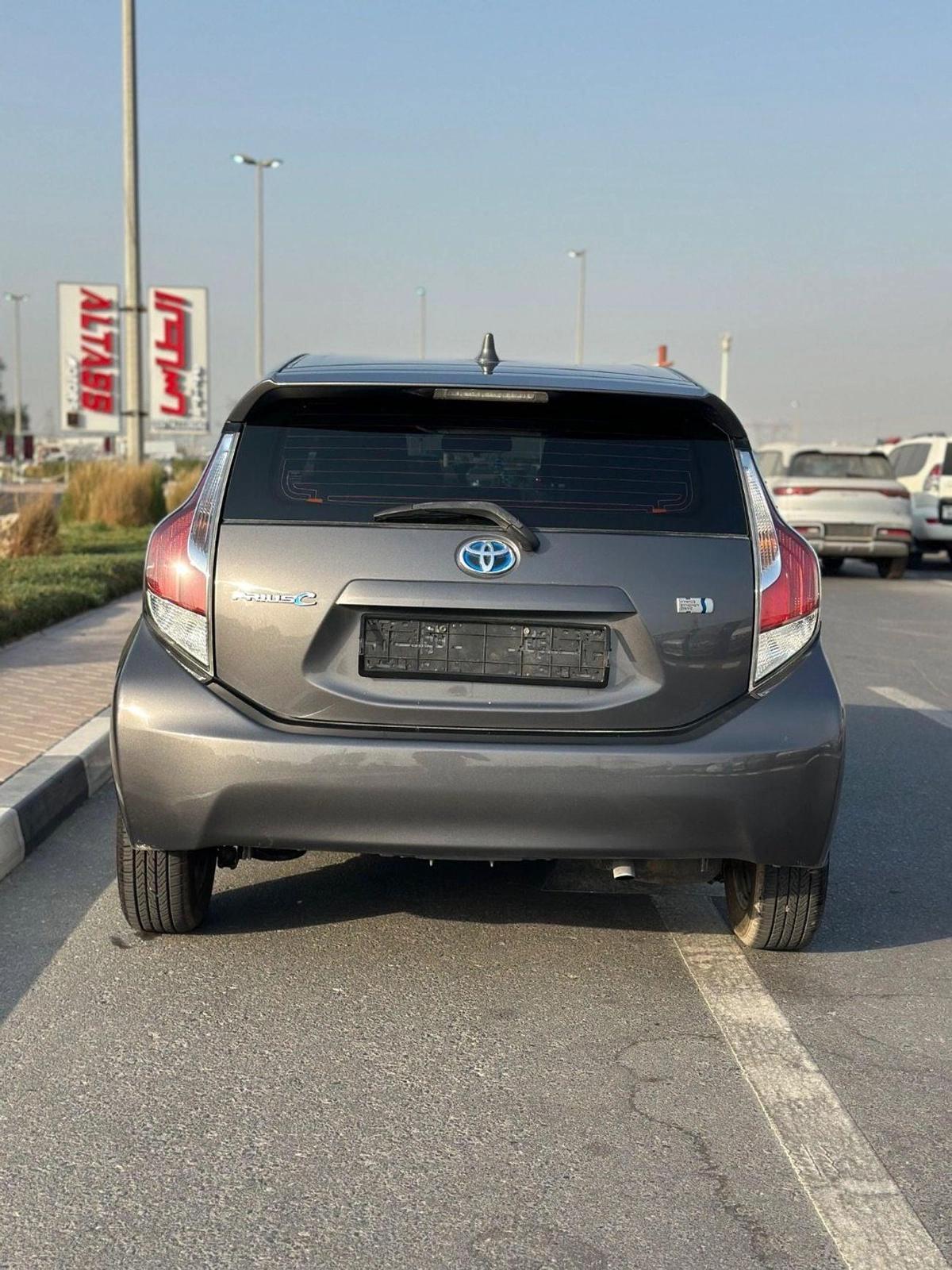 Toyota Prius+ Hybrid C Two-3-3