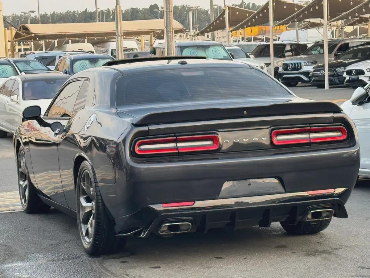 دودچ تشالينچر RT V8 5.7L HEMI موديل 2018 وارد فل اوبشن بحاله ممتازه-9-9