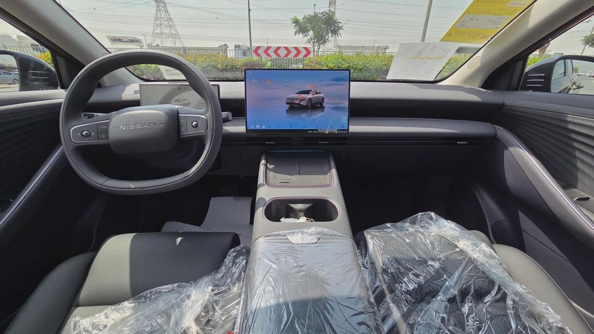 Nissan N6 (Black)-12-12