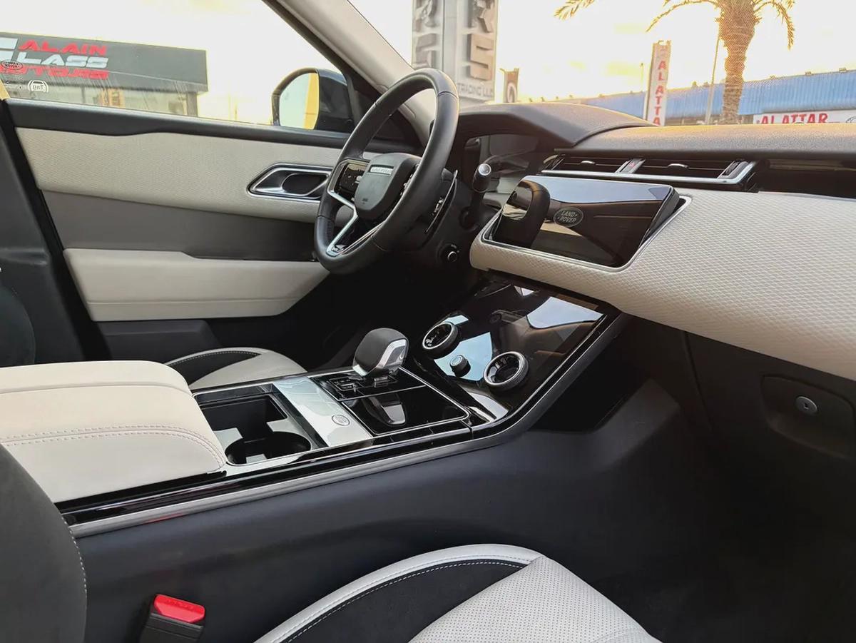 2023. Velar. Clean title.-8-8