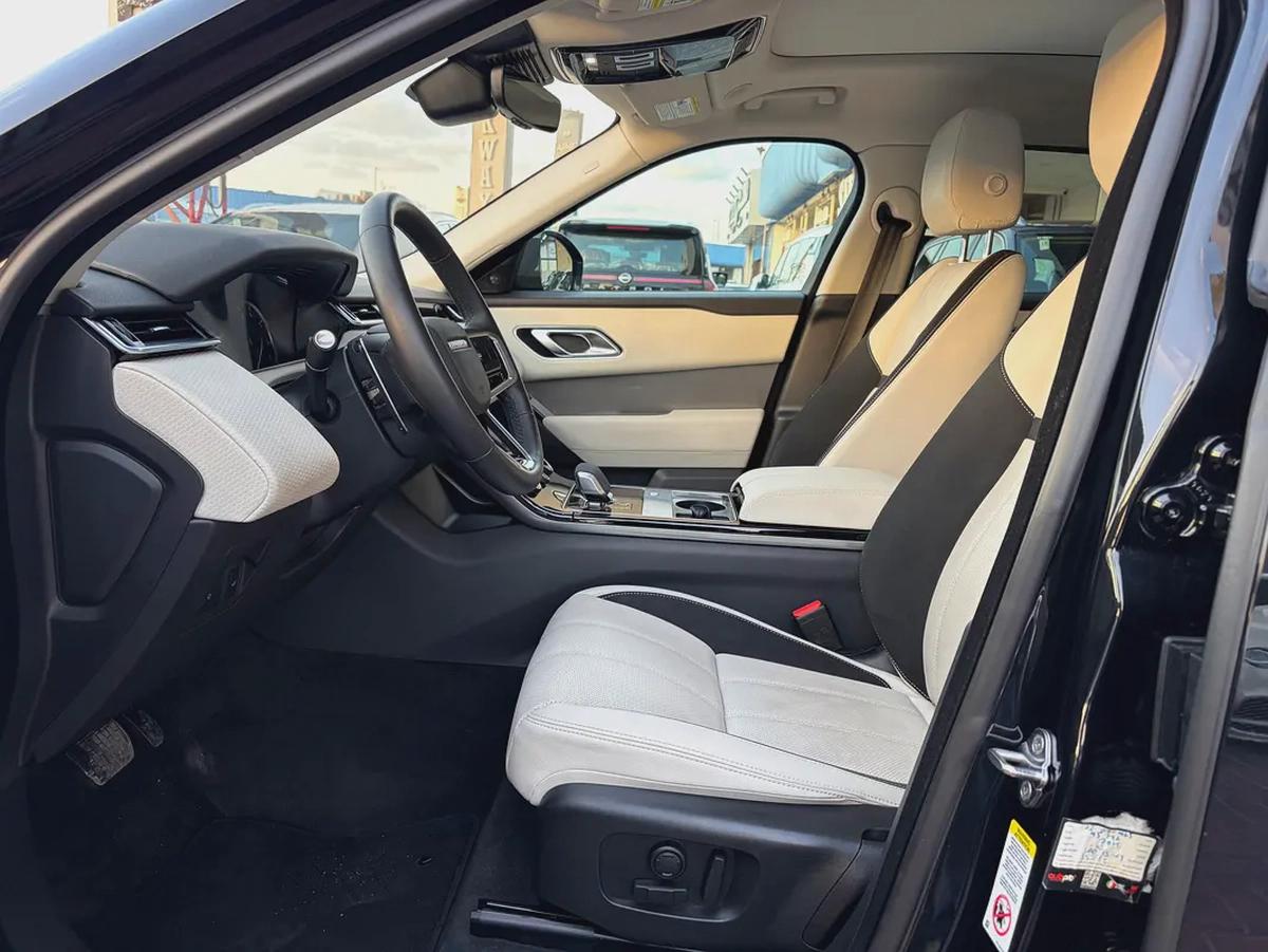 2023. Velar. Clean title.-11-11