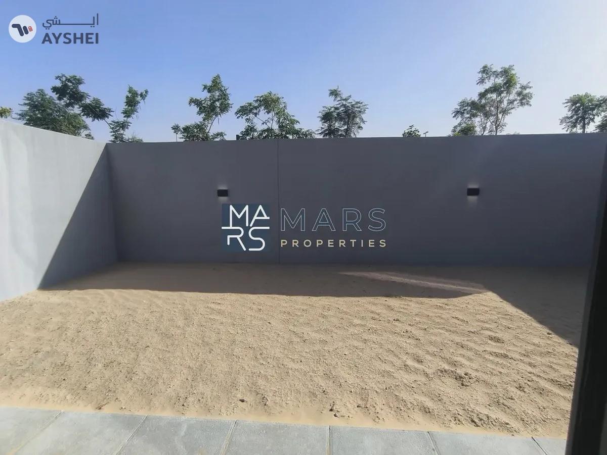 BRAND NEW SINGLE ROW END UNIT 3BHK BIGGEST LAYOUT-10-10