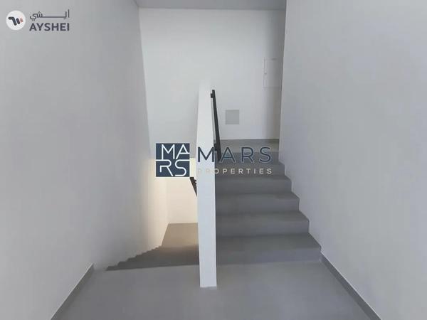 BRAND NEW SINGLE ROW END UNIT 3BHK BIGGEST LAYOUT