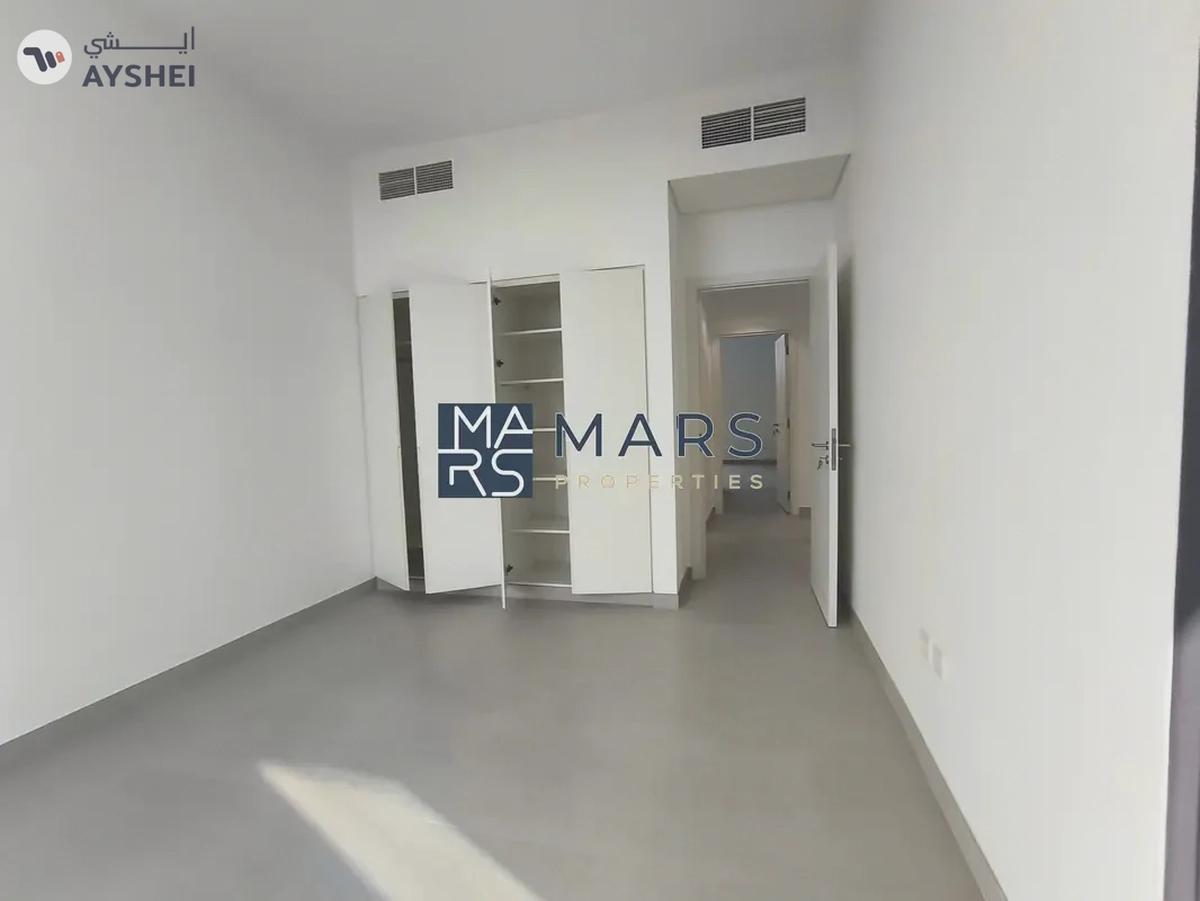 BRAND NEW SINGLE ROW END UNIT 3BHK BIGGEST LAYOUT-17-17