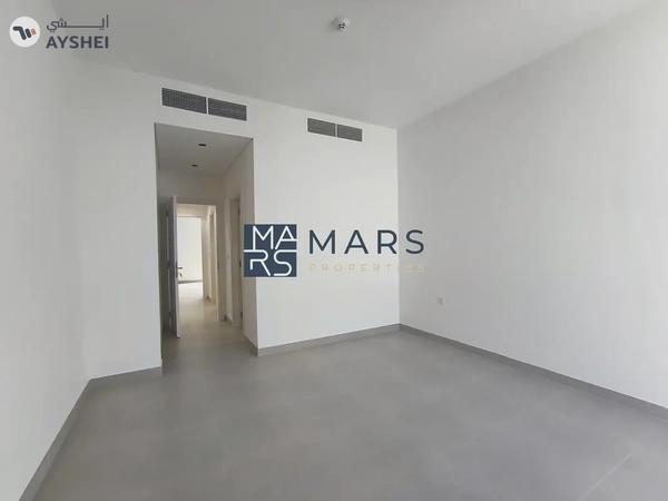 BRAND NEW SINGLE ROW END UNIT 3BHK BIGGEST LAYOUT