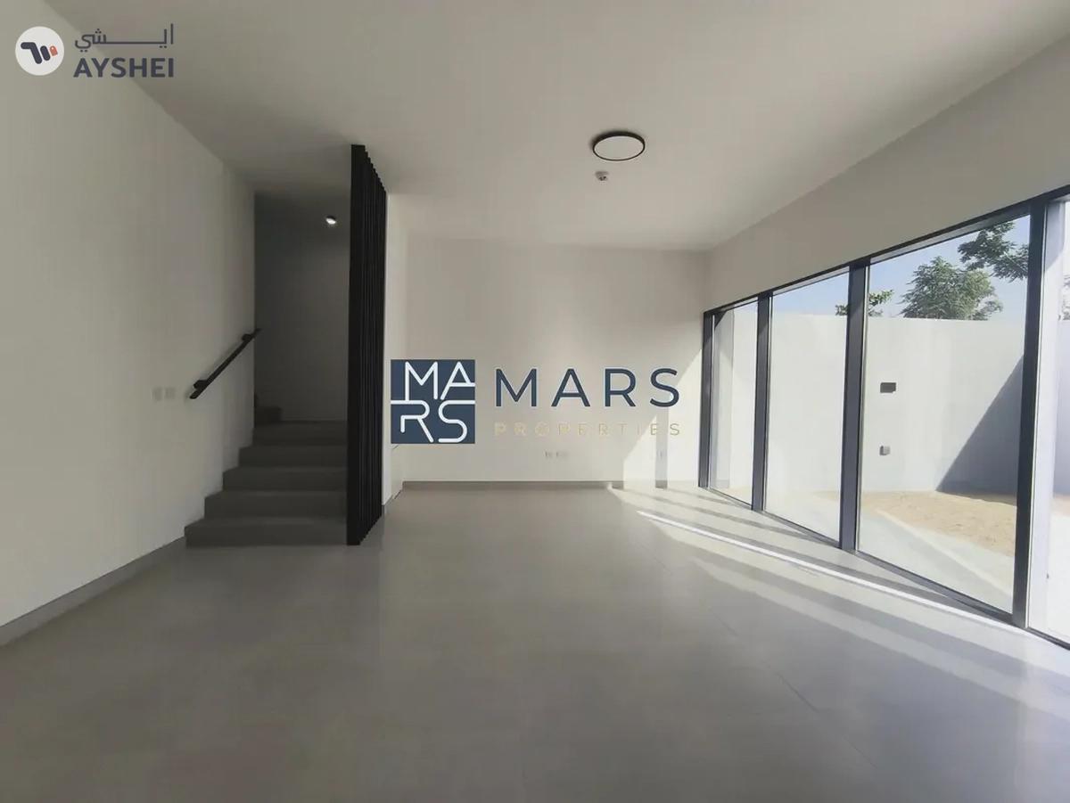 BRAND NEW SINGLE ROW END UNIT 3BHK BIGGEST LAYOUT-8-8