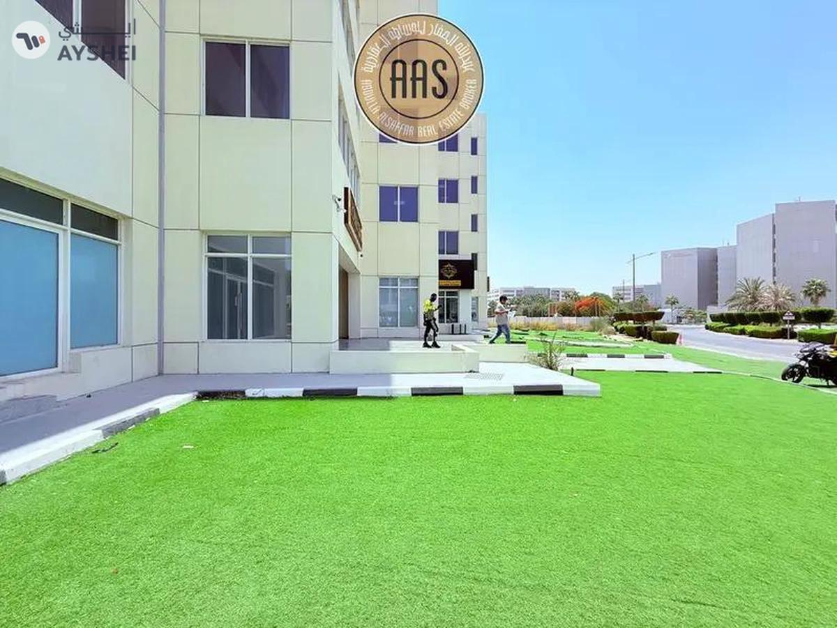 Ready to move spacious shop for rent with dewa wife free in dip 1 Dubai-0-landscape