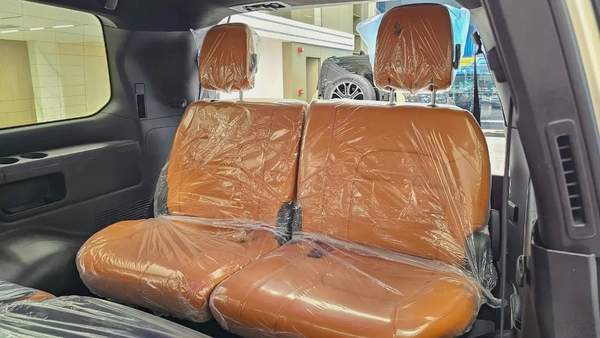 TOYOTA - LAND CRUISER - GXR 5.7L - V 8 CYLINDERS - GCC SPECS - 2019 MODEL - WHITE COLORE