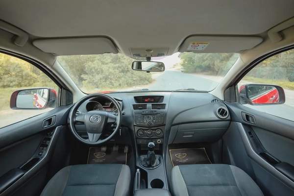 Mazda BT-50 | Double Cabin 4X2 | Manual | GCC Specs | Ref#M99655