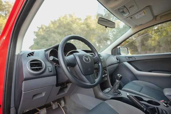 Mazda BT-50 | Double Cabin 4X2 | Manual | GCC Specs | Ref#M99655