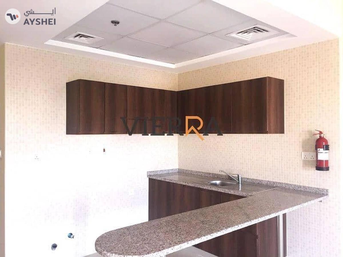 Prime Location l Ready To Move In l With Balcony-4-4