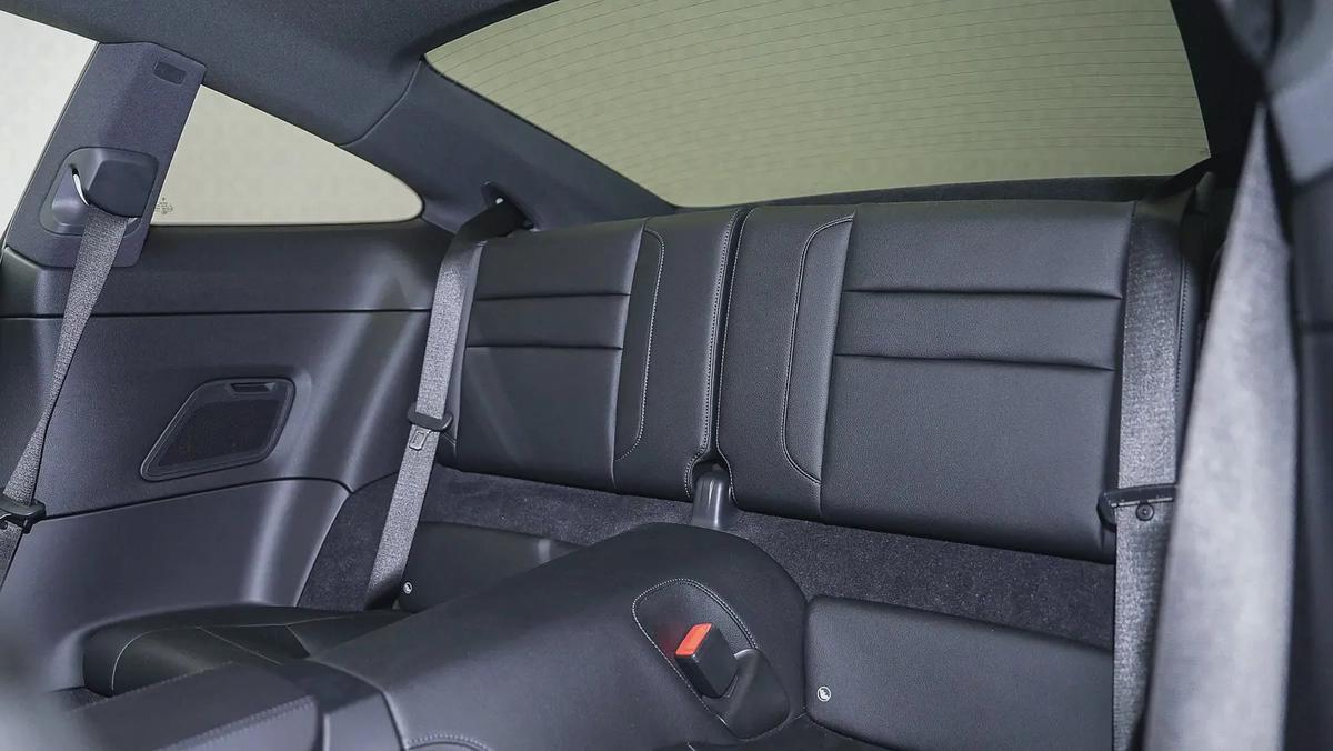 Special Offer | AED 7,447 PM | Up to 3 Years Warranty Unlimited | Porsche 911 Carrera-6-6