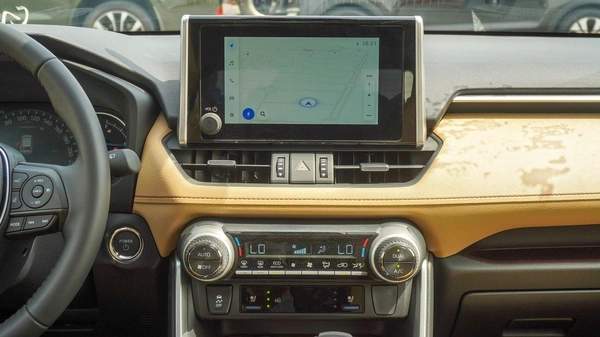 Toyota RAV4 2.5L HEV AWD Saudi Specs