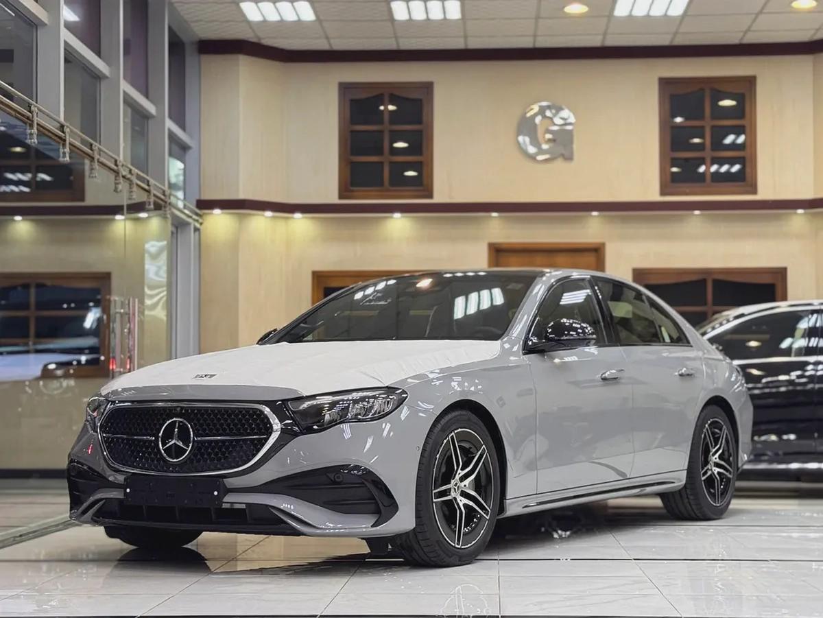 E 200 / AMG LINE / BRAND NEW / FULL OPTION-0-0
