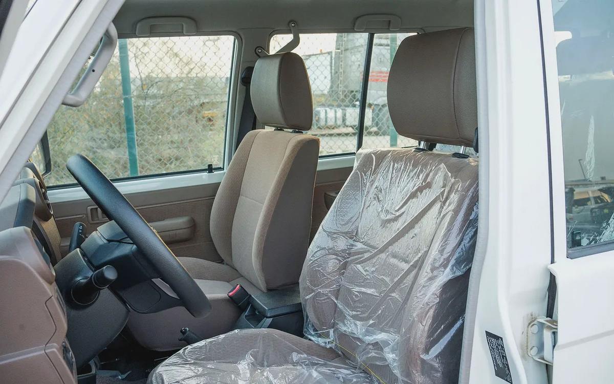 2025 Toyota LC76 2.8L Diesel MT-6-6