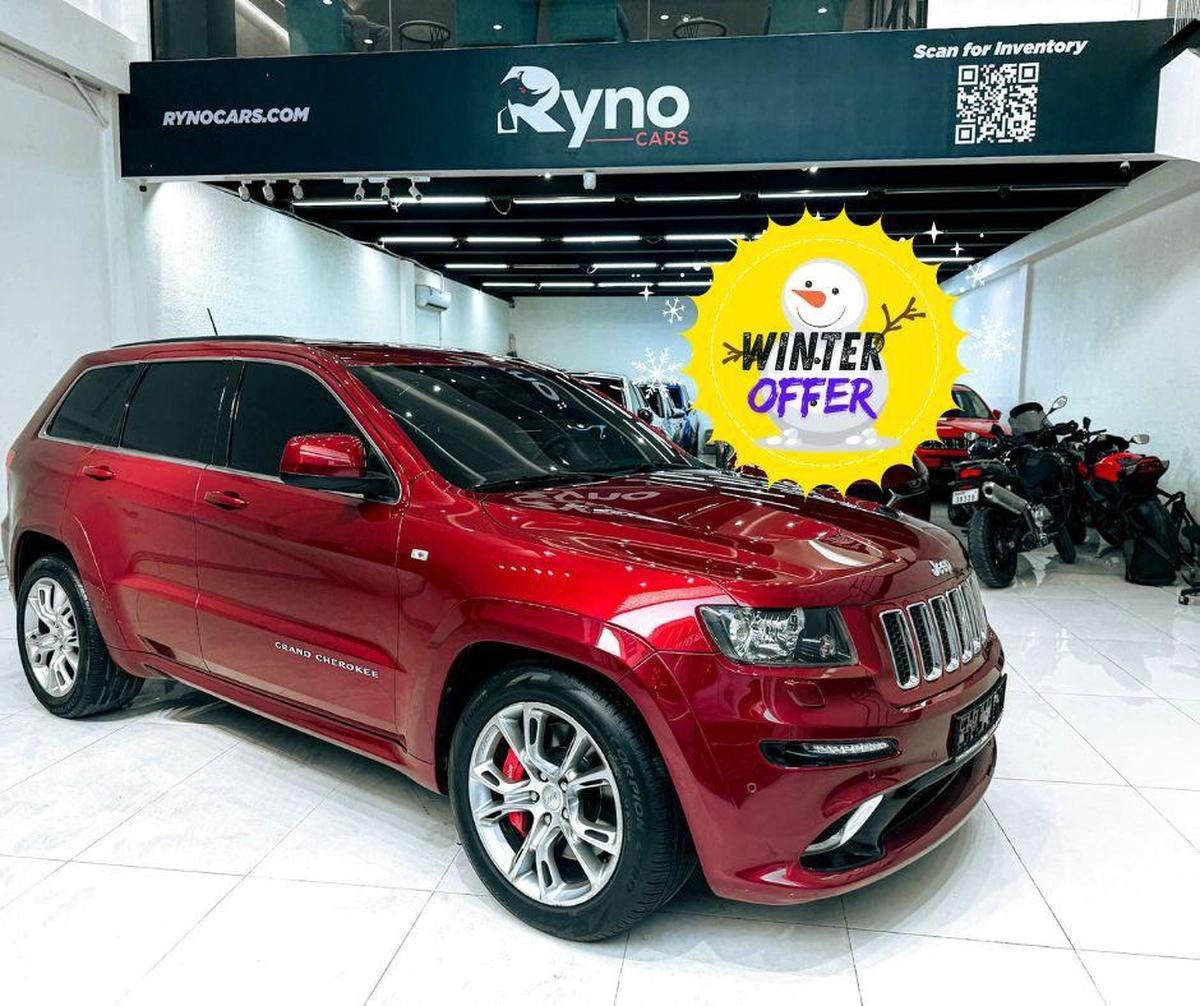 Massive Price Drop!!! // AED 49,000 // 2013 Jeep Grand Cherokee SRT8 Hemi 6.4L // Cash/ CC-0-0
