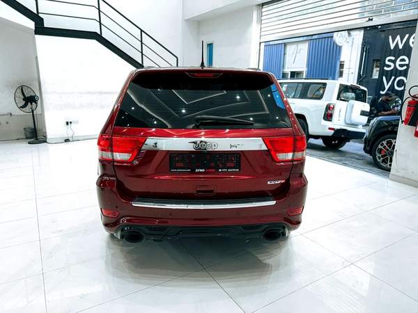 Massive Price Drop!!! // AED 49,000 // 2013 Jeep Grand Cherokee SRT8 Hemi 6.4L // Cash/ CC