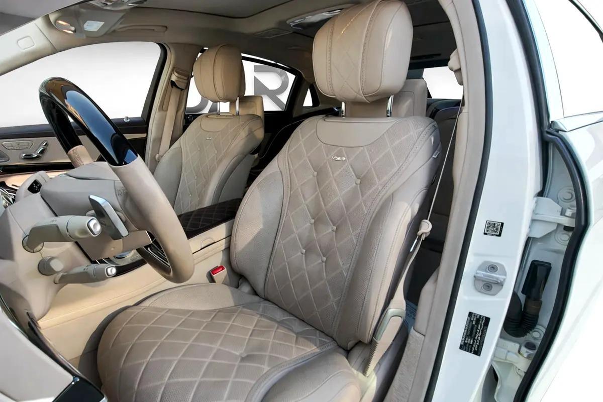 Mercedes S600 Maybach V12 l GCC l Full Gargash History l Flagship Luxury-1-1
