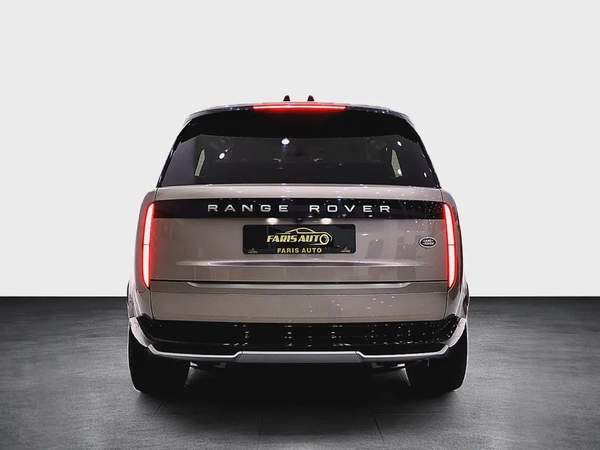 RANGE ROVER V8 LONG WHEEL BASE P530 7 SEATER - FULLY LOADED