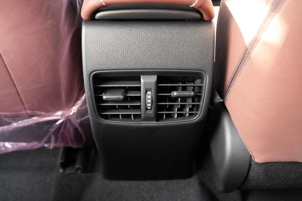 TOYOTA COROLLA CROSS 1.8L FWD 2025 | BRAND NEW | GCC SPECS
