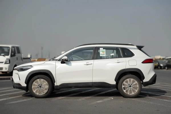TOYOTA COROLLA CROSS 1.8L FWD 2025 | BRAND NEW | GCC SPECS
