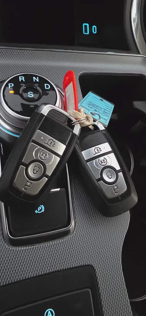 2022 Ford Edge Titanium -AWD-Excellent Condition-Under Warranty and Service Contract