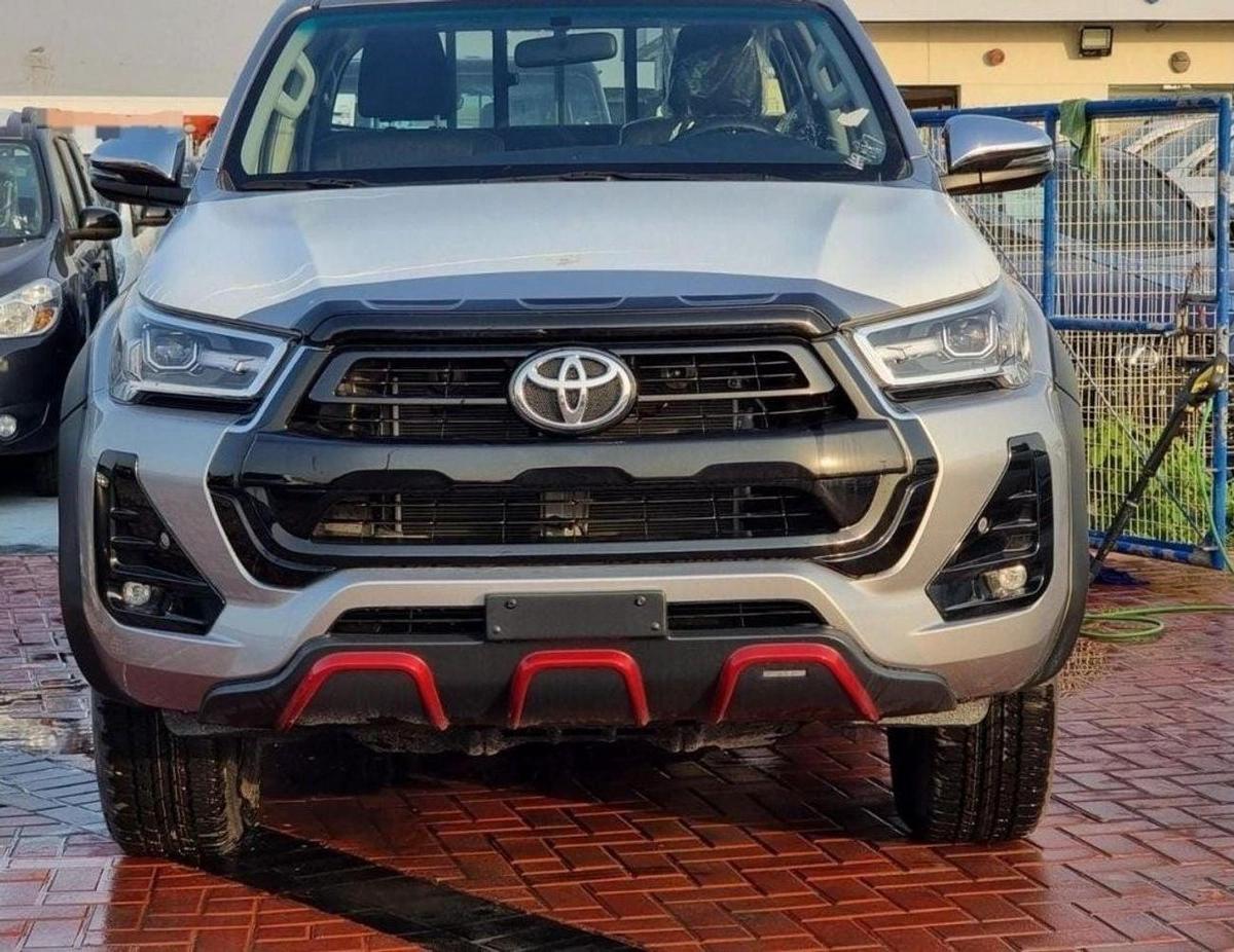 Toyota Hilux Toyota Hilux SR5 4.0L Petrol 2024-1-1
