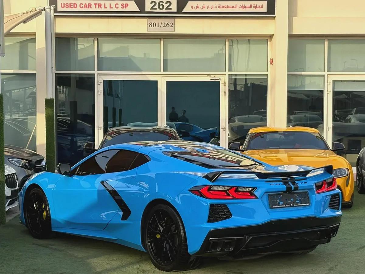 CHEVROLET CORVETTE C8 3LT GCC 2023 70th anniversary Special Order Full Service History (Under Warran-3-3