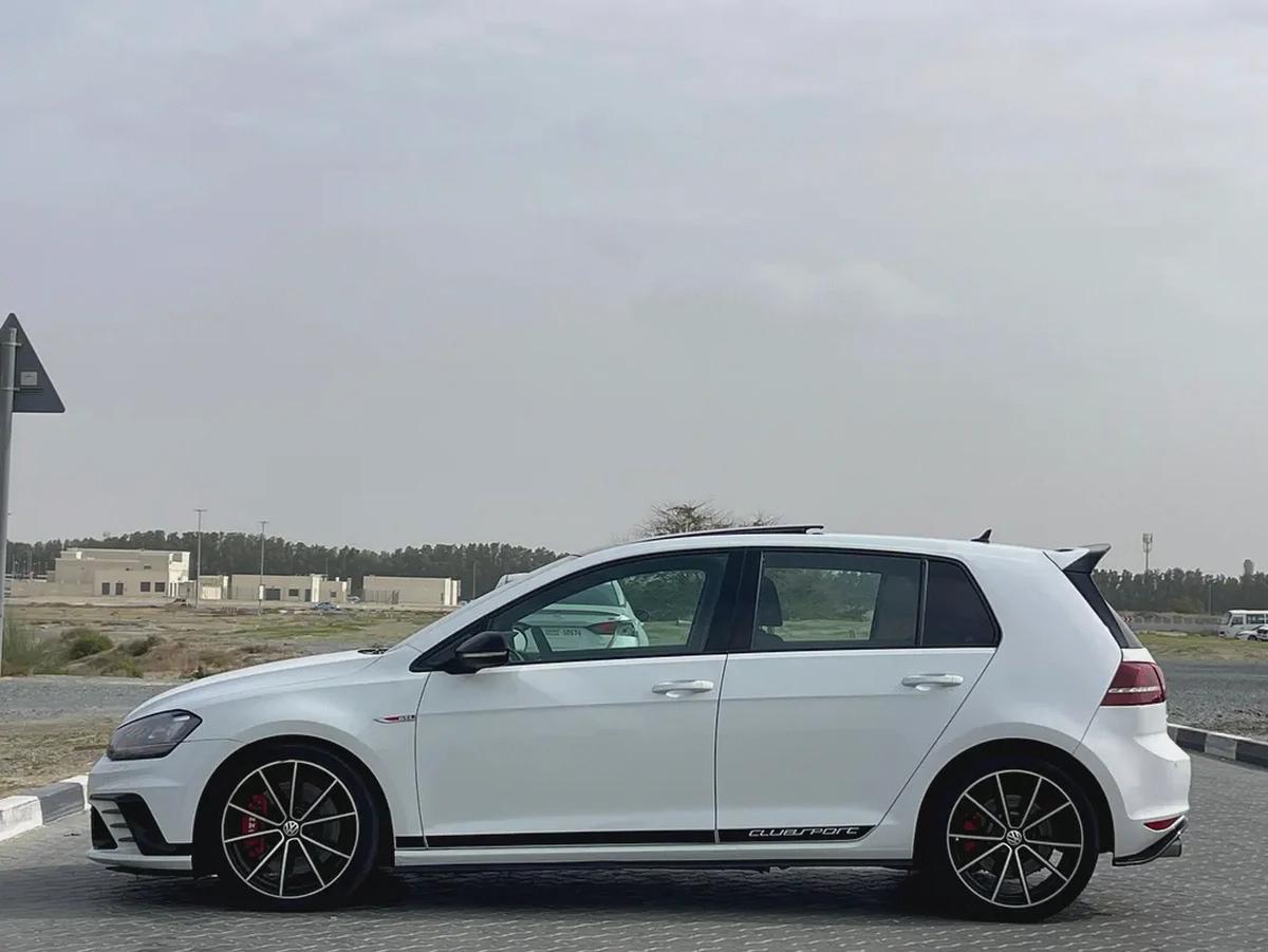 Volkswagen Golf GTI GCC full option excellent condition-7-7