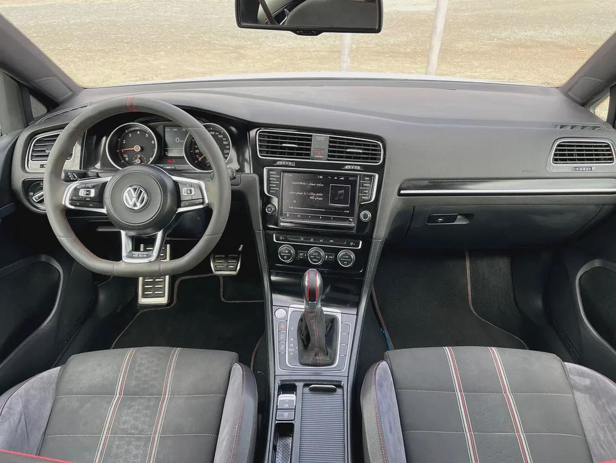 Volkswagen Golf GTI GCC full option excellent condition-9-9