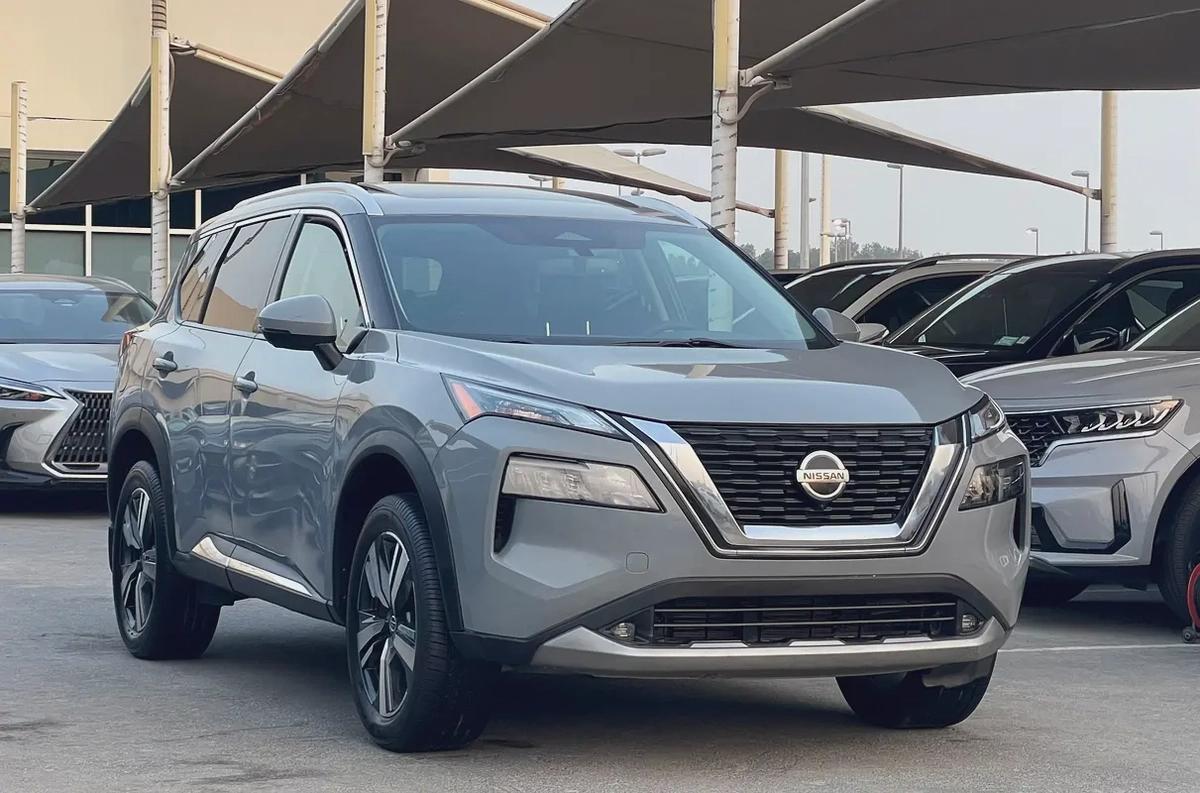 NISSAN - ROGUE - SL - 2021 - 2,5L - FULL LOADED AMERICAN SPEC VERY GOOD CONDITION-1-1