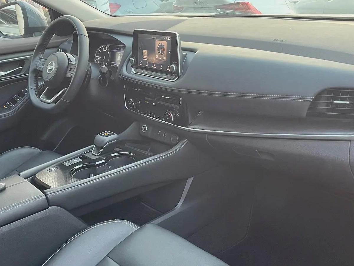 NISSAN - ROGUE - SL - 2021 - 2,5L - FULL LOADED AMERICAN SPEC VERY GOOD CONDITION-8-8