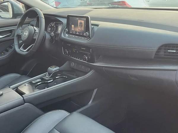 NISSAN - ROGUE - SL - 2021 - 2,5L - FULL LOADED AMERICAN SPEC VERY GOOD CONDITION