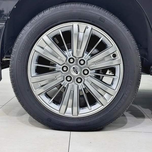 2024 - Ford F-150 Platinum Power Boost