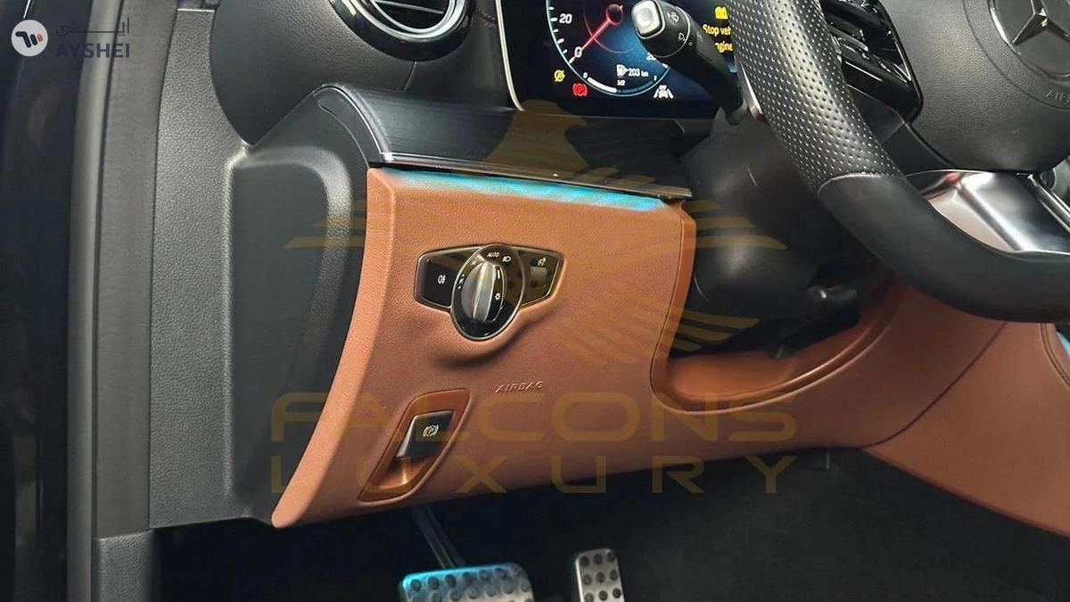 Mercedes-Benz E300 Premium 2.0L-18-18