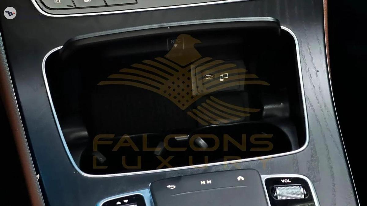 Mercedes-Benz E300 Premium 2.0L-16-16