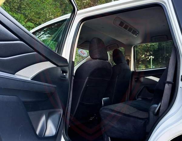 Used Mitsubishi Xpander 2024