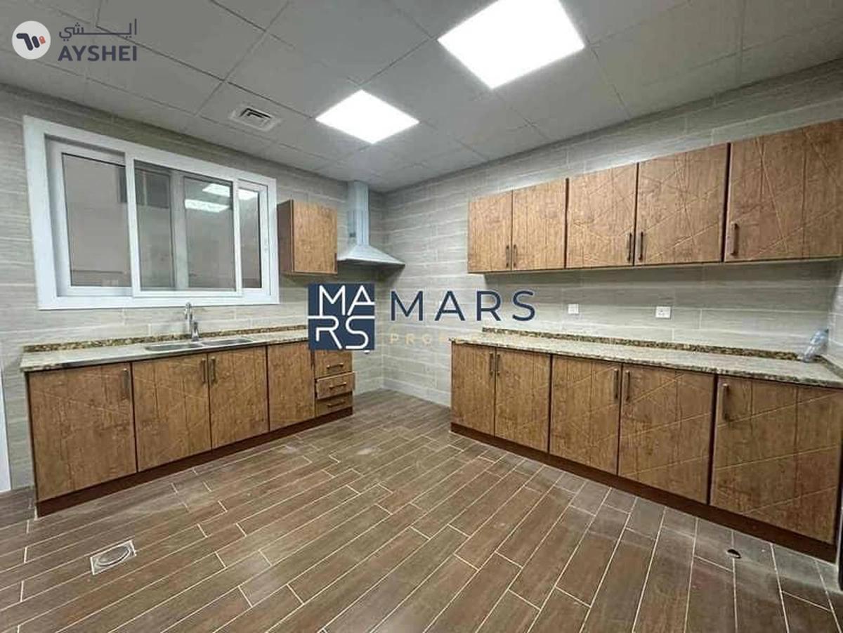 Luxury 5 bedrooms villa | near to grand mosque Sharjah | on very good price just 150,000 AED-5-5