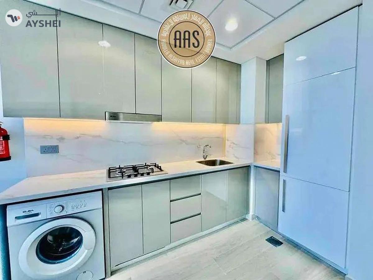 Pool view •• hot offer •• great community •• chiller free •• luxurious apartment-4-4