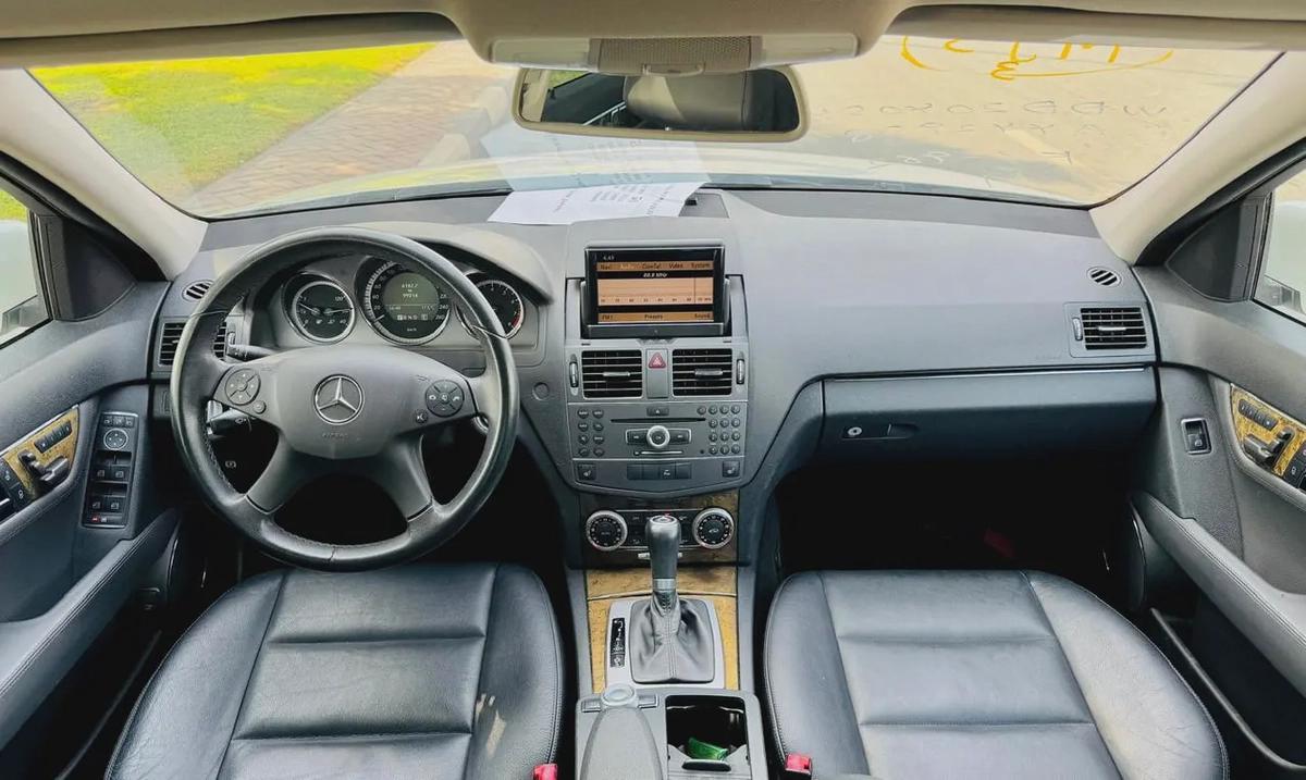 BENZ C300 | V6 | 2010 | CLEAN CAR | FRESH JAPAN IMPORT-15-15