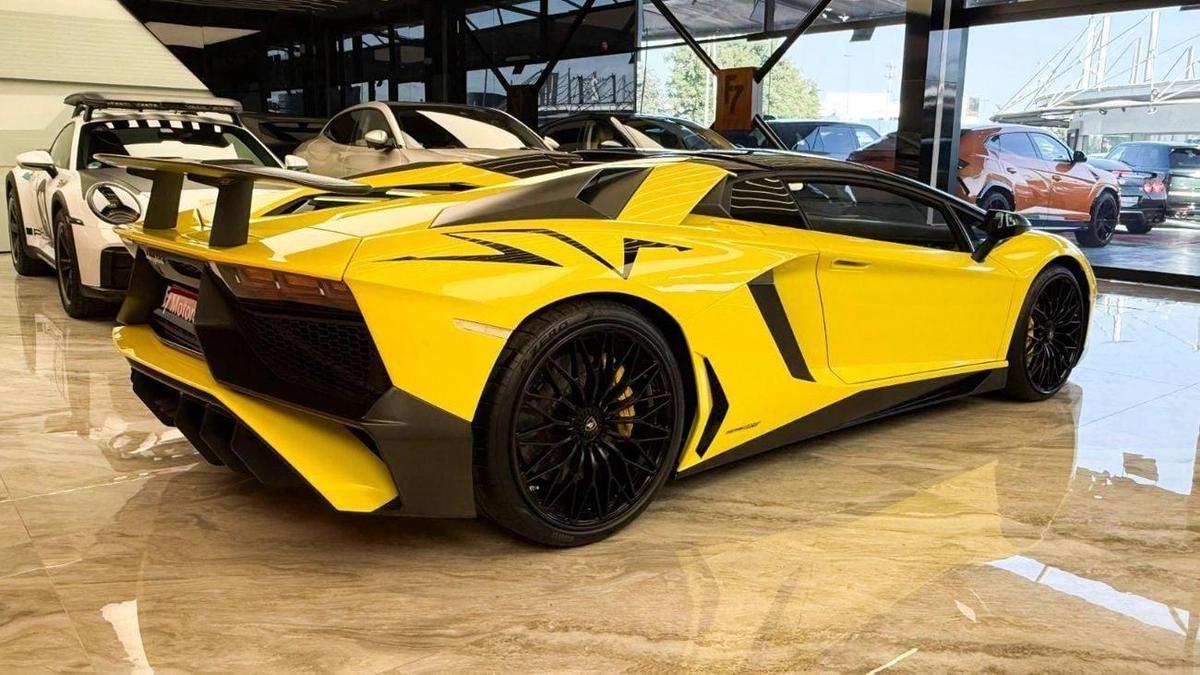 Lamborghini Aventador 6.5L V12 Lamborghini Aventador SV 2016 - LP 750-4 SV Roadster - Yellow (Giallo)-17-17