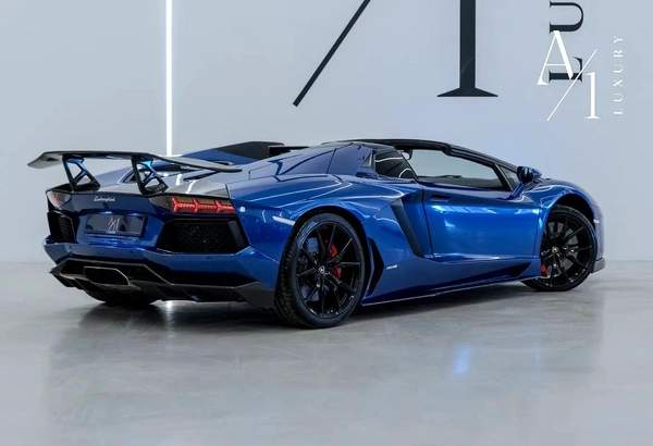 2014 Lamborghini Aventador Roadster, Excellent Condition, Fully Loaded, GCC Spec