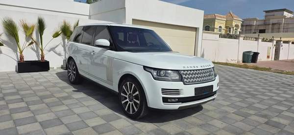 2016-Range Rover Vogue SE Supercharged-Full option-Excellent Condition-Full Service History